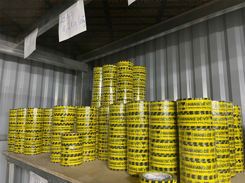 Kết hợp màu vàng đen giúp tăng nhận diện hàng dễ vỡ