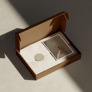 Hộp carton nắp gài